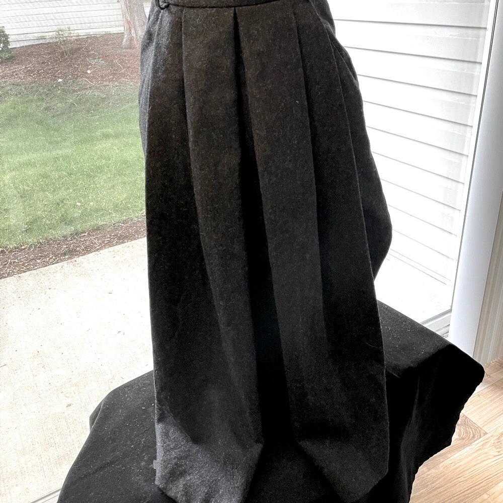 Women’s VINTAGE EASY PIECES 100% WOOL Sz 5 ILGWUE Pleated Wool Pleated Skirt